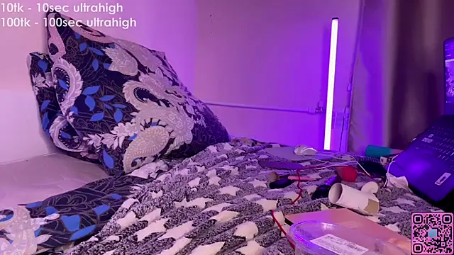  xxtina online show from October 27, 10:11 am