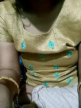 sunita-doll online show from April 7, 2:13 am