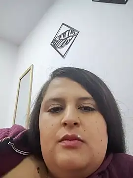 Snapshot of Miss_balloonsmila chatting on October 1, 12:15 am Miss balloonsmila online show from October 1, 12:15 am