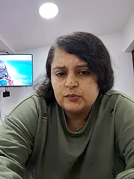 Miss balloonsmila online show from December 2, 5:09 am