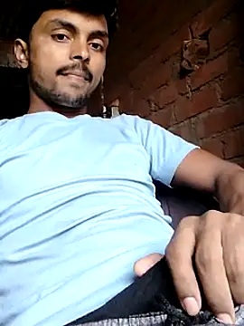 Snapshot of Ranimukharji4 chatting on October 5, 9:47 am Ranimukharji4 online show from October 5, 9:47 am