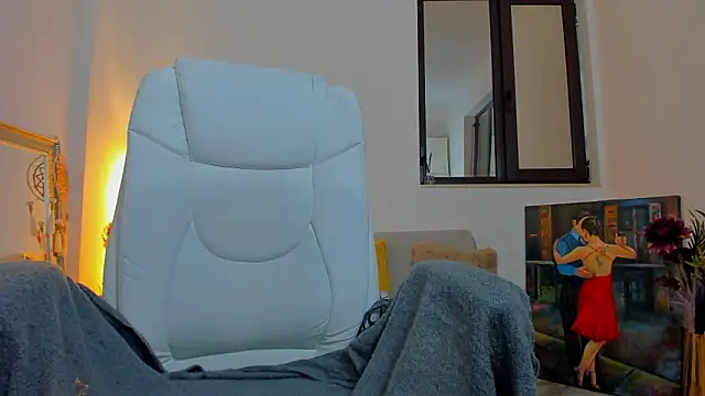 Julya Anna online show from March 19, 5:56 am