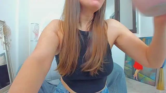 Julya Anna online show from December 15, 5:01 am