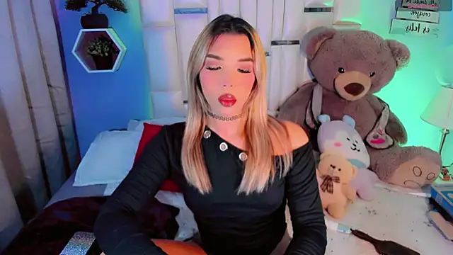 Aileen 18 online show from May 31, 9:59 am
