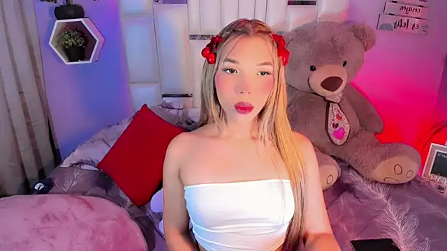 Aileen 18 online show from December 3, 5:32 am