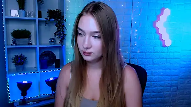 playful sophie online show from September 26, 7:55 pm