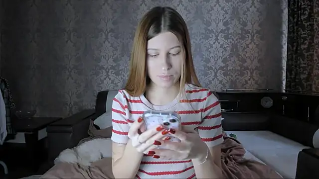 Agnes Allenn online show from September 22, 10:24 am