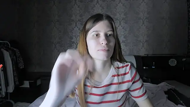 Agnes Allenn online show from November 26, 11:00 am