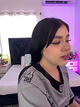 Lily Woodz online show from June 2, 7:26 pm