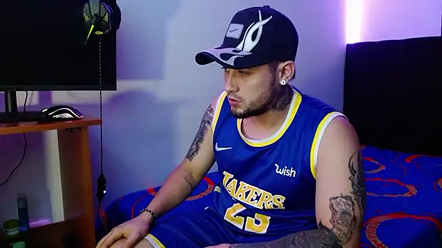 miia-liiam online show from January 14, 5:23 am