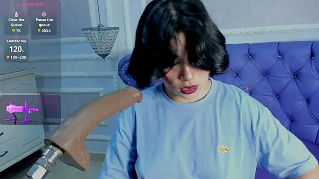 Lily Martinez online show from November 2, 7:45 am