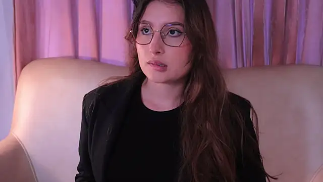 Daisha Riley online show from October 22, 6:24 pm