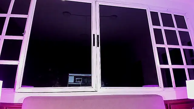 loladupont online show from October 6, 3:34 am