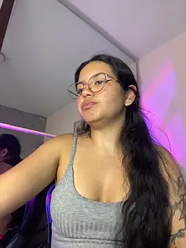 Rosita forever  online show from April 18, 7:18 pm