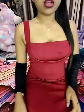 Little  Lia online show from April 23, 1:57 pm