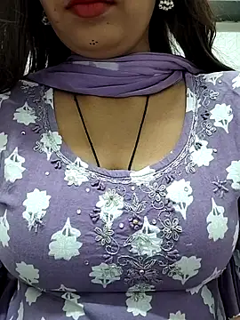Snapshot of cute_monu chatting on September 14, 3:04 am cute monu online show from September 14, 3:04 am