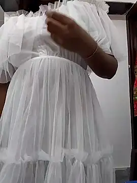 Snapshot of cute_monu chatting on September 19, 1:48 am cute monu online show from September 19, 1:48 am