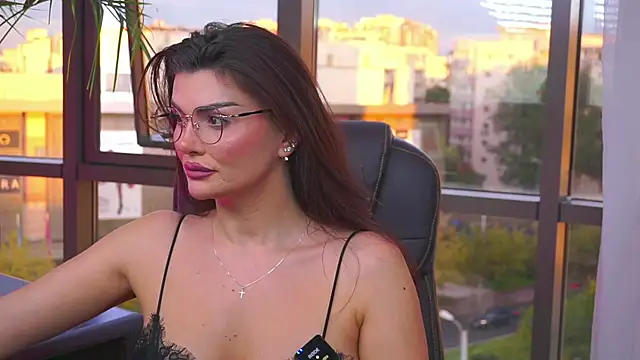 myakalifa online show from October 5, 3:28 pm