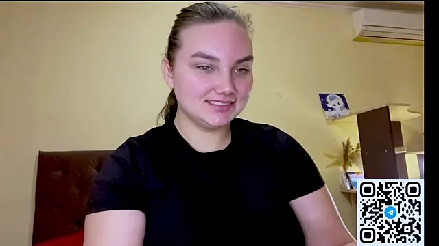 Dreamyblushfairy online show from March 31, 2:06 pm