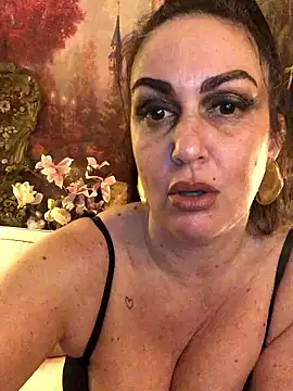 BELLAMORGANE1 online show from January 17, 6:15 pm