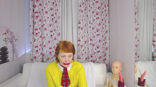 SilviaHart online show from March 26, 5:20 am