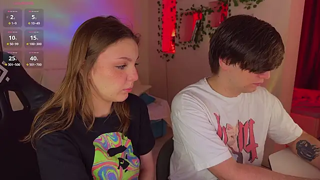 RobertAndLinela online show from March 23, 2:51 am