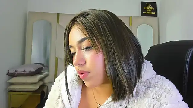 IsabellRodriguez18 online show from February 3, 6:40 am