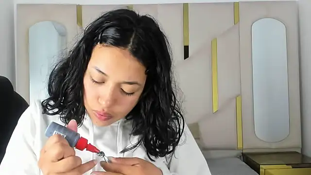 Snapshot of IsabellRodriguez18 chatting on September 13, 3:36 am IsabellRodriguez18 online show from September 13, 3:36 am