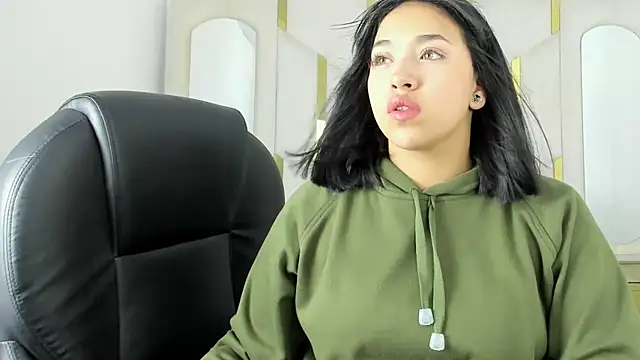 Snapshot of IsabellRodriguez18 chatting on September 15, 2:53 am IsabellRodriguez18 online show from September 15, 2:53 am