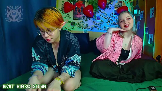 TrickyKitsune online show from March 8, 3:05 pm