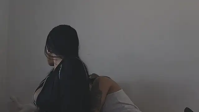 Thiago x Sahara online show from November 27, 1:36 pm