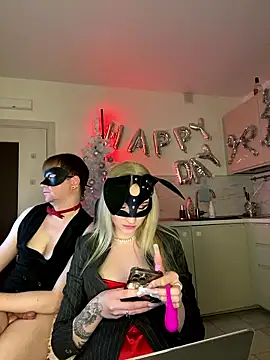 SOFYandMIKE online show from January 12, 8:25 pm