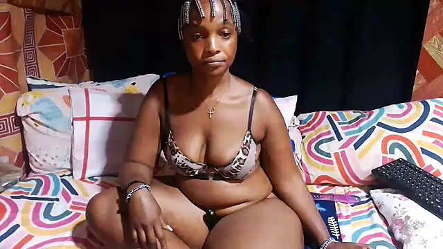 Thickbootykim online show from February 19, 8:07 pm