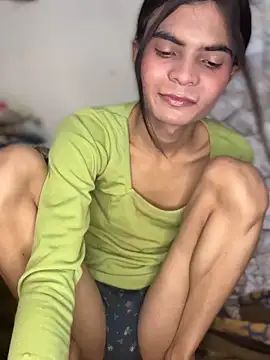 Enna Zarza  online show from April 3, 6:11 am