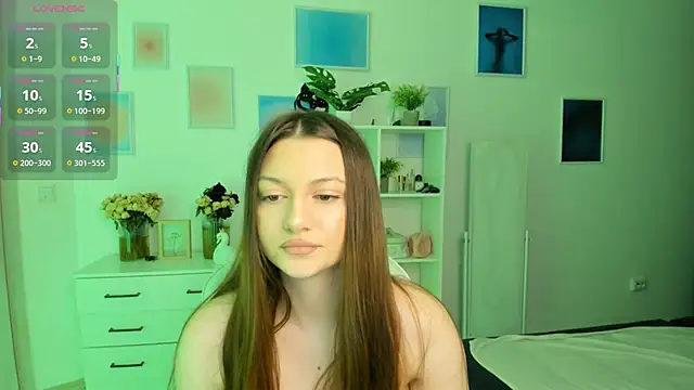 Snapshot of MiaVixxen chatting on September 26, 3:59 am MiaVixxen online show from September 26, 3:59 am