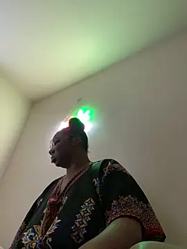 DamnBubbles online show from March 13, 10:33 pm