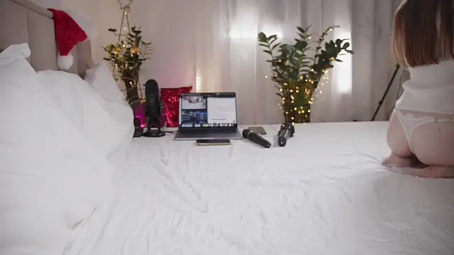 SexyGames online show from December 15, 10:04 pm