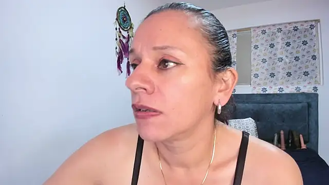 sofi saliva2511 online show from January 16, 5:42 pm