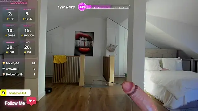 Yourhotqueeen online show from April 21, 1:42 am