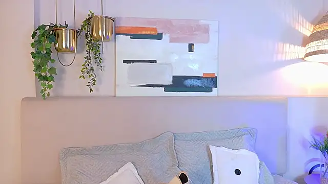 AbieHills online show from November 12, 11:41 am