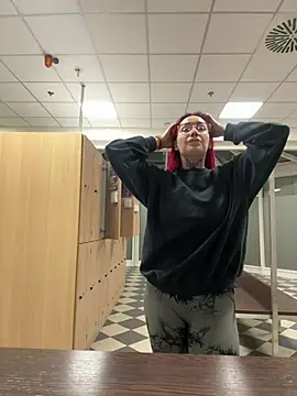 Mia-Fuchs online show from February 18, 10:31 pm