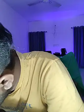 MAGNETICDADDY8 online show from April 1, 3:09 pm