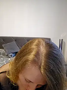 Snapshot of SexyJoanne chatting on October 10, 3:17 pm SexyJoanne online show from October 10, 3:17 pm