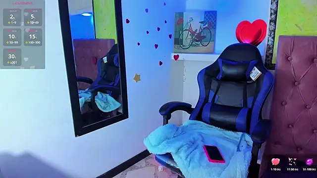 Anniee x online show from March 25, 1:25 pm