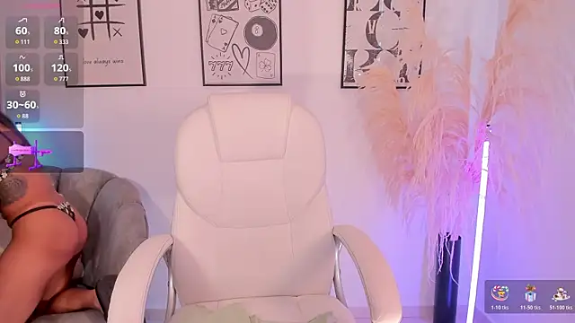 NiiaEvanss online show from November 7, 3:17 pm