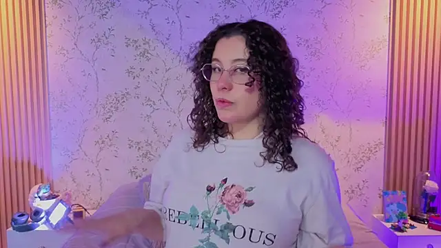 Charlotte  Miller online show from April 13, 12:39 pm