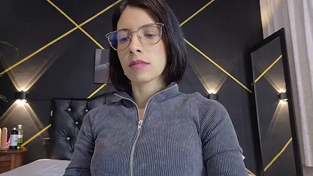 amabel zambrano online show from October 12, 12:40 pm