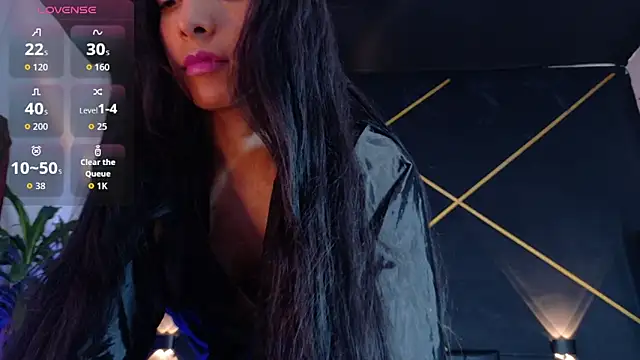 amabel zambrano online show from November 9, 1:40 pm