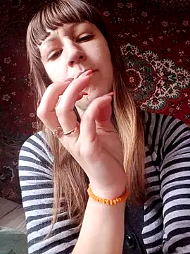 Calibers2932 online show from April 2, 7:39 am