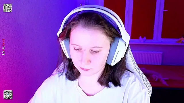 mon lola online show from January 31, 7:11 pm